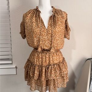 Chic Floral Ruffle Dress in Brown